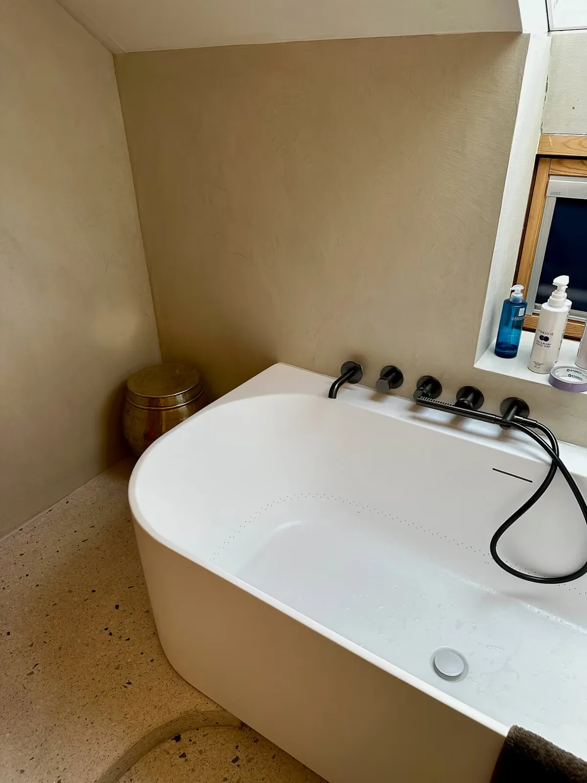 Rénovation en Mortex et terrazzo Bealstone à Zaventem, vue 7