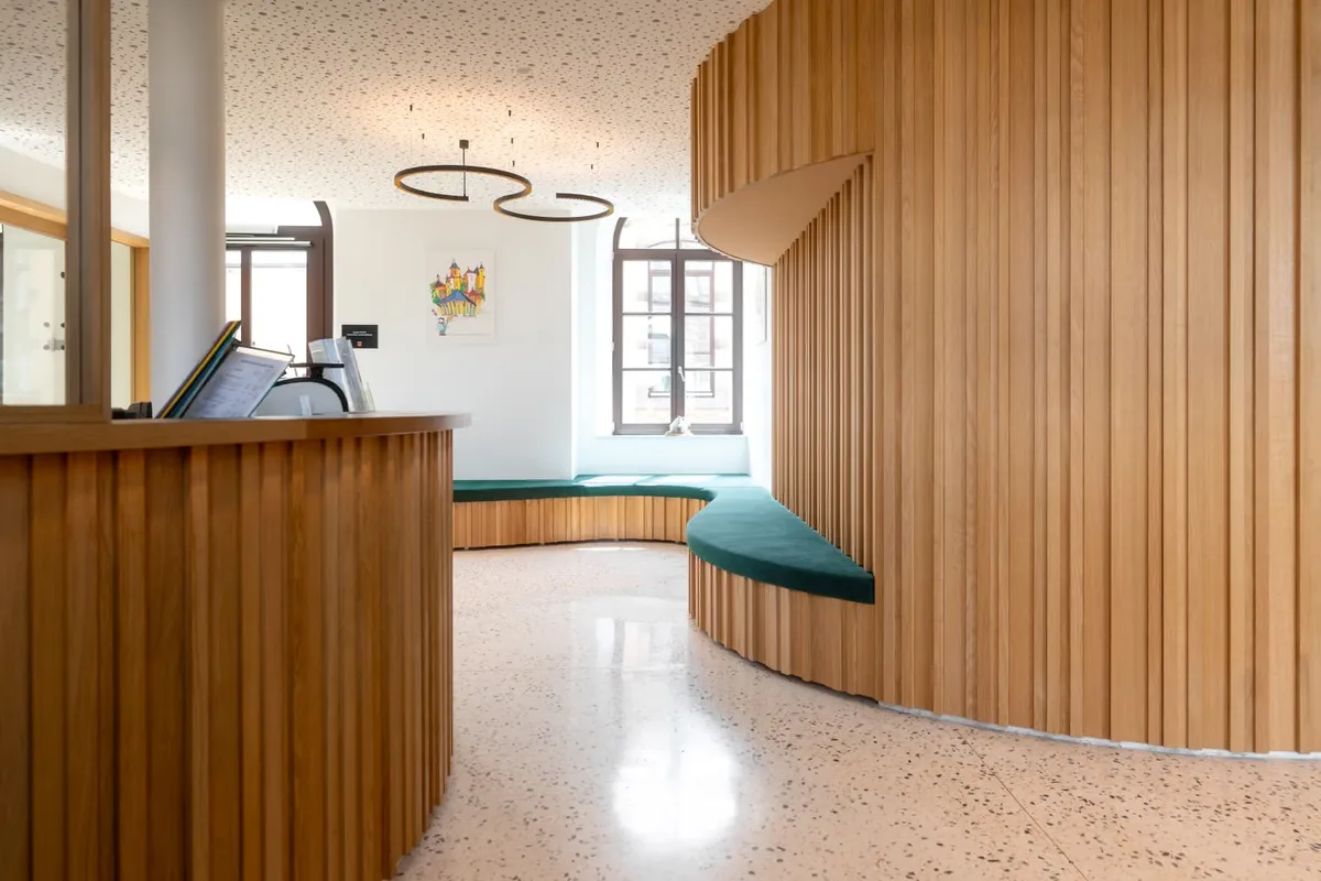 Sol en terrazzo au bâtiment communal de Nassogne