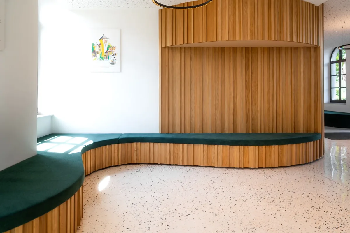 Sol en terrazzo au bâtiment communal de Nassogne, vue 7