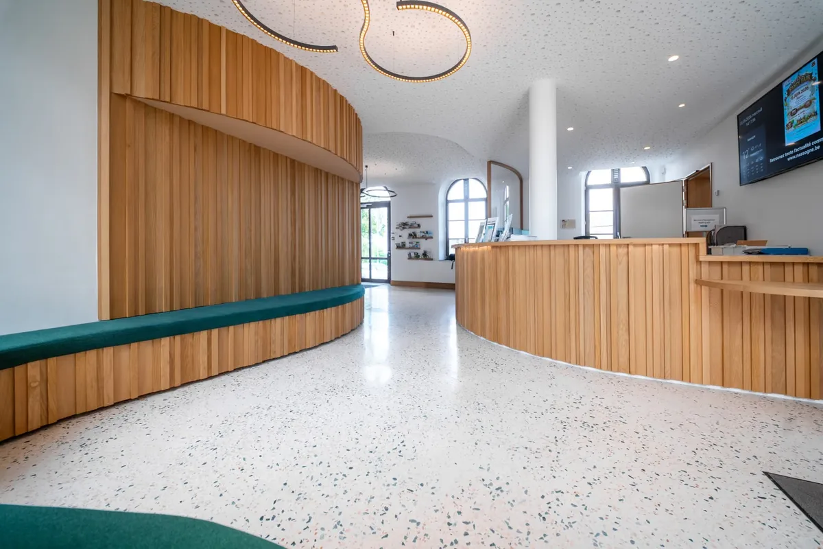 Sol en terrazzo au bâtiment communal de Nassogne, vue 9